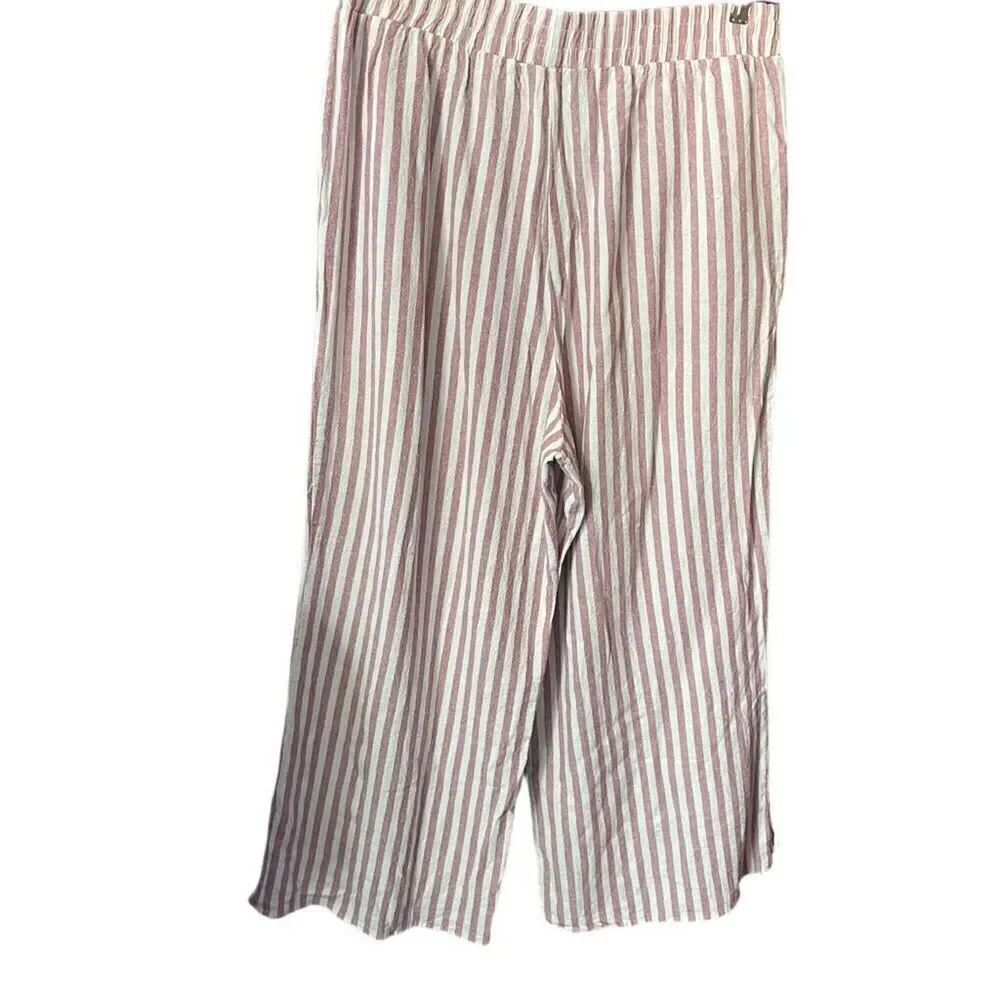 Royalty size L linen blend wide leg striped cropped pants